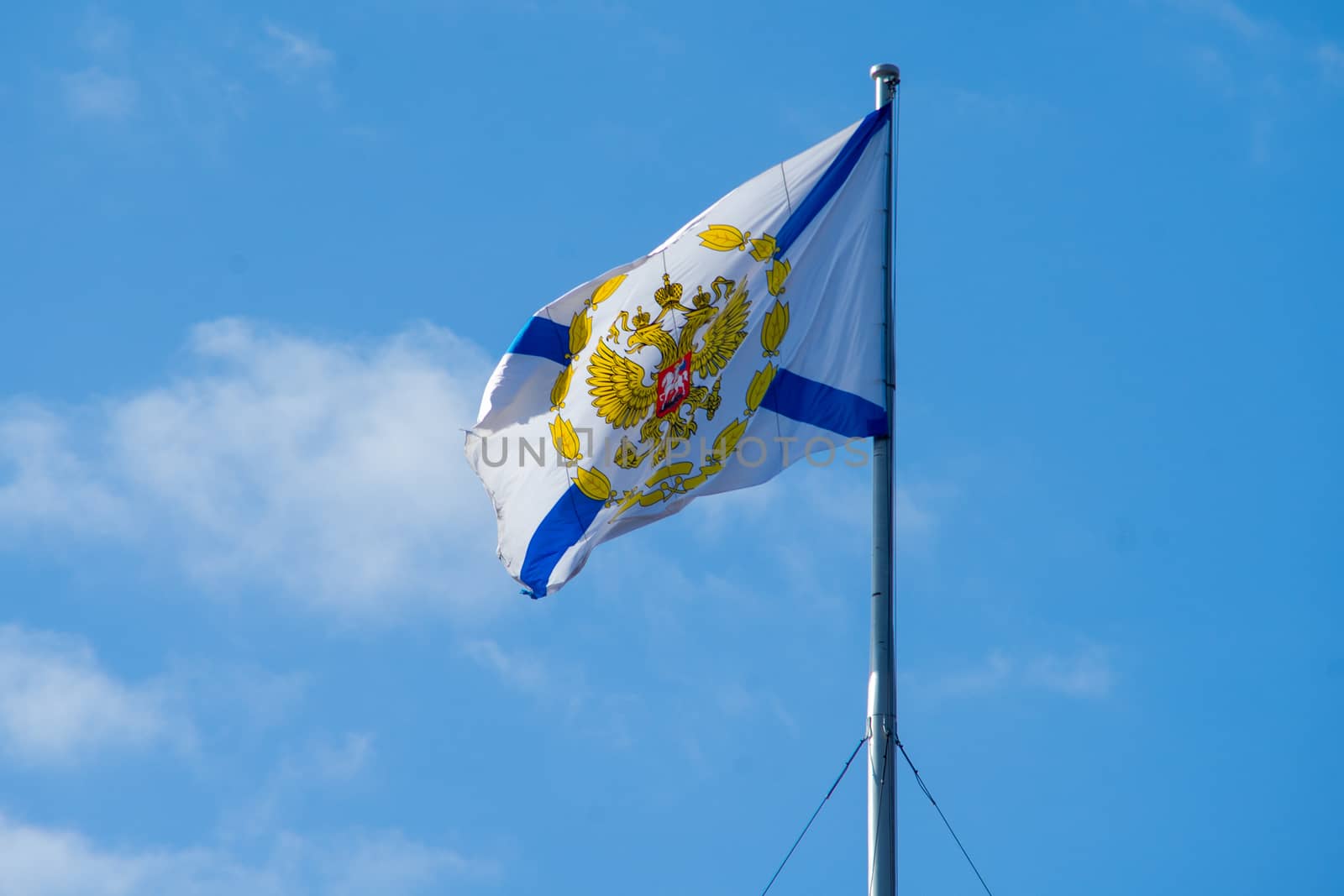 Flag of the Commander of the Russian Navy on the Admiralty building in St. Petersburg.