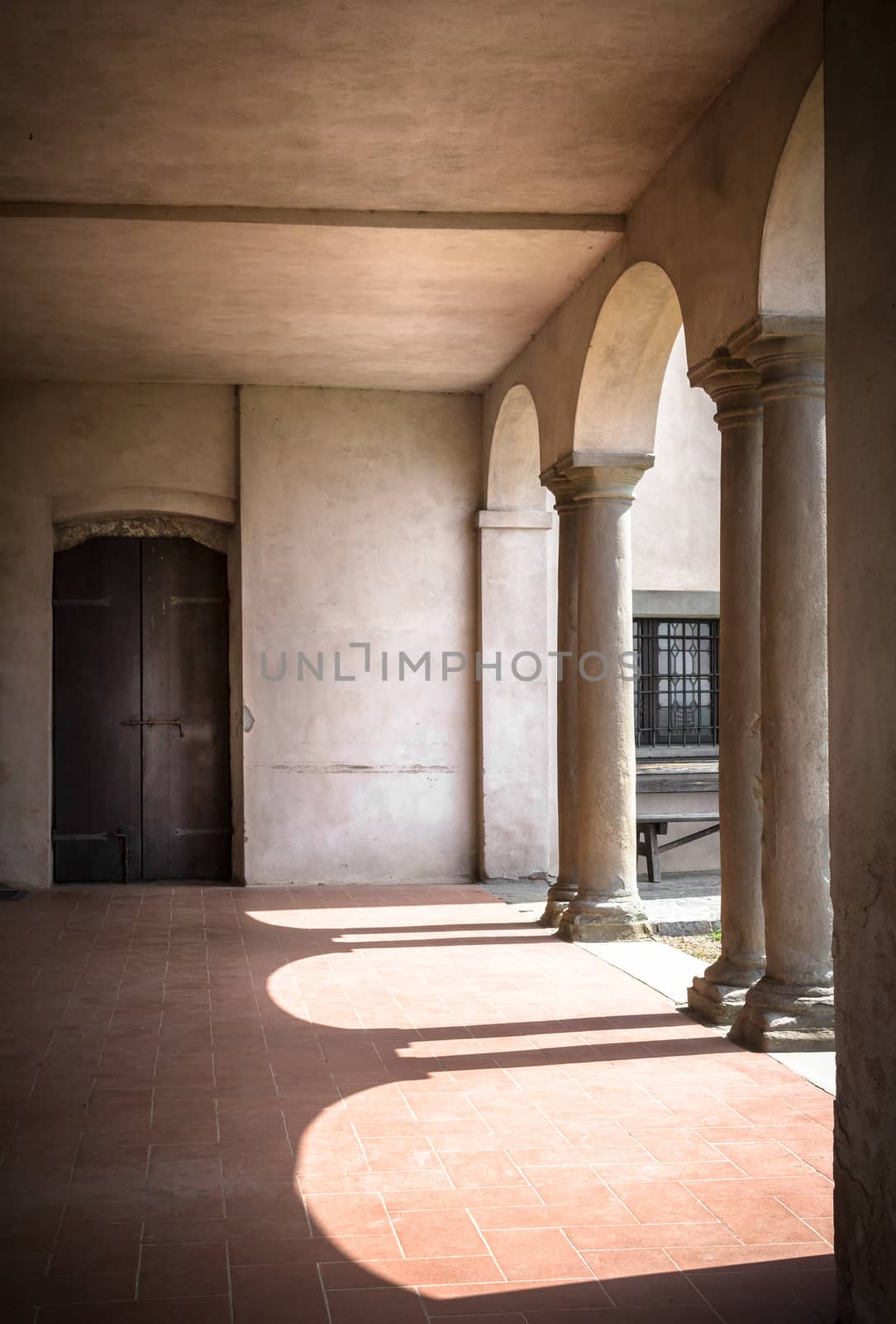 Archways in the portico of an historic religiousarchitecture