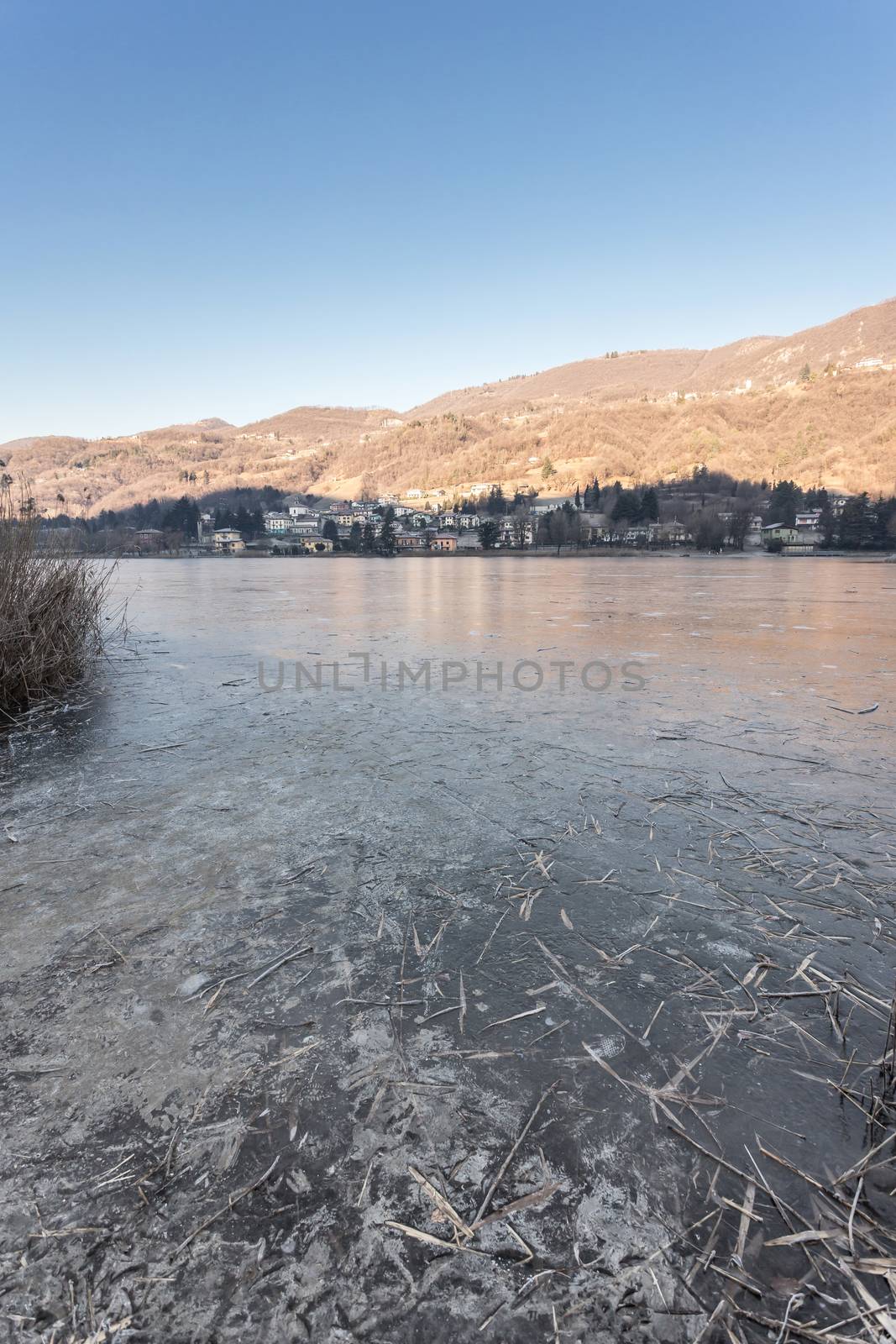 Iced Endine lake by germanopoli