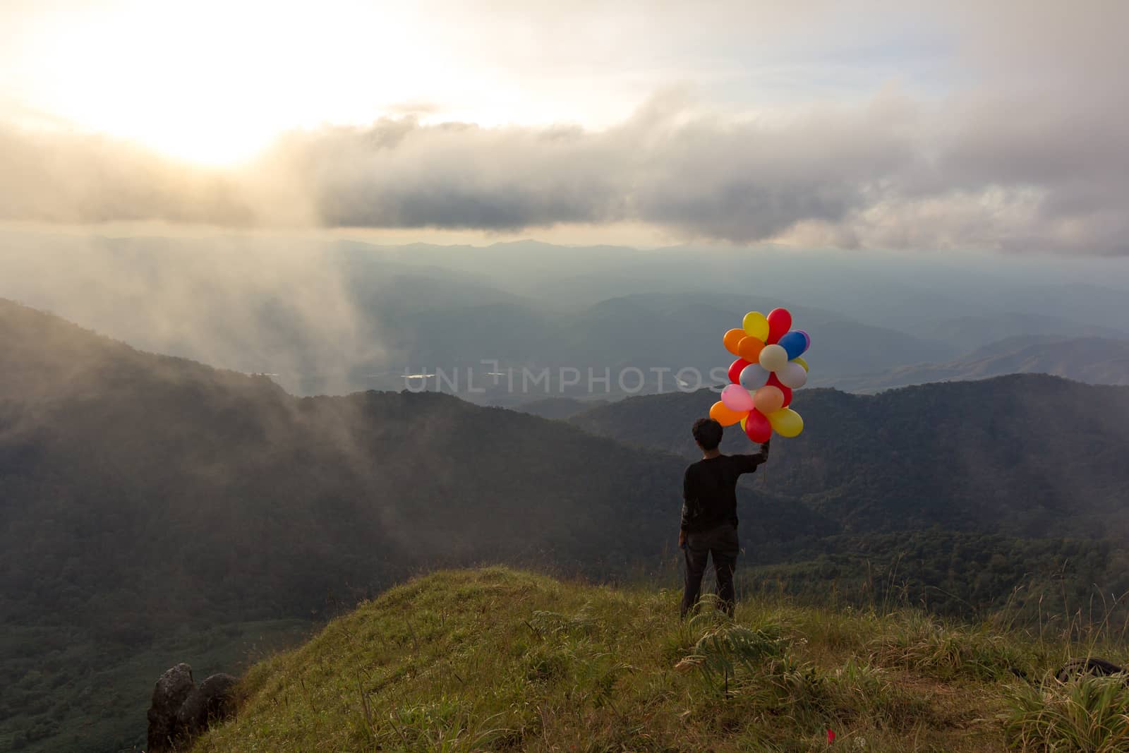 man with a balloon Along with the evening view Doi Mon Chong are by suthipong