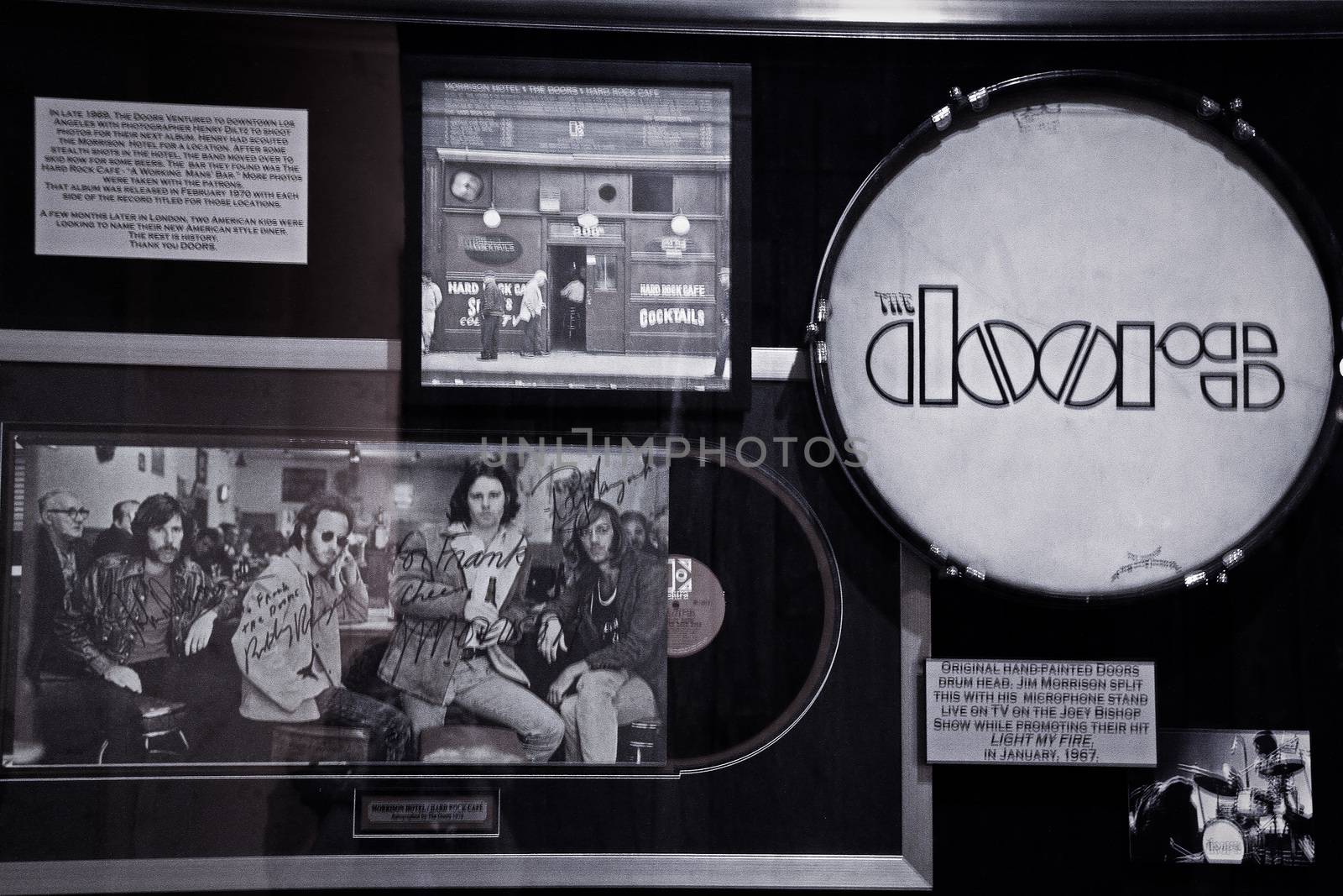 Las Vegas,NV/USA - 31 Oct,2014 : Music Memories Behind The Glass at Hard Rock Hotel Las Vegas.Display of original hand painted the Doors drum head. by USA-TARO