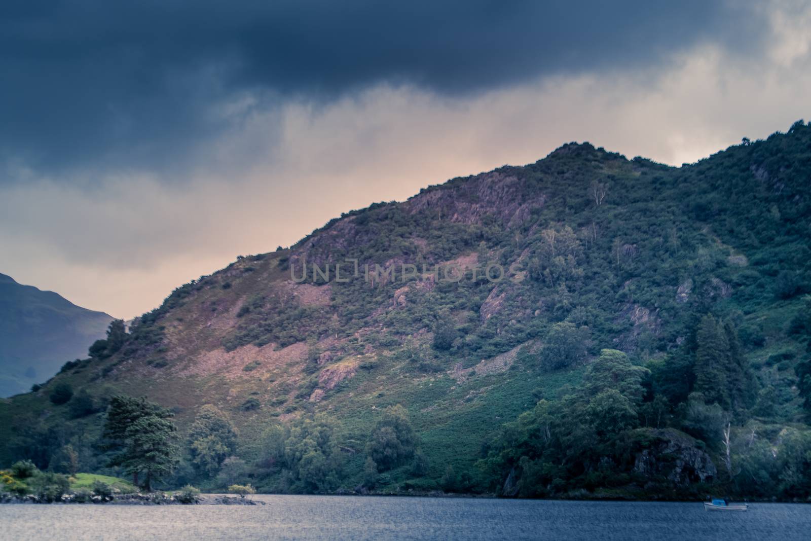 view north east across ullswater from glenridding by paddythegolfer