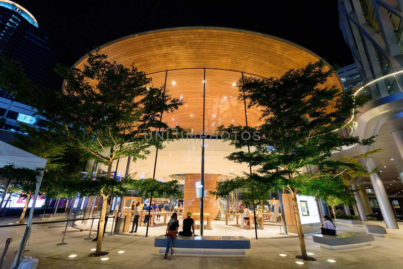 apple store shop front side of the central world shopping center Thailand by rukawajung