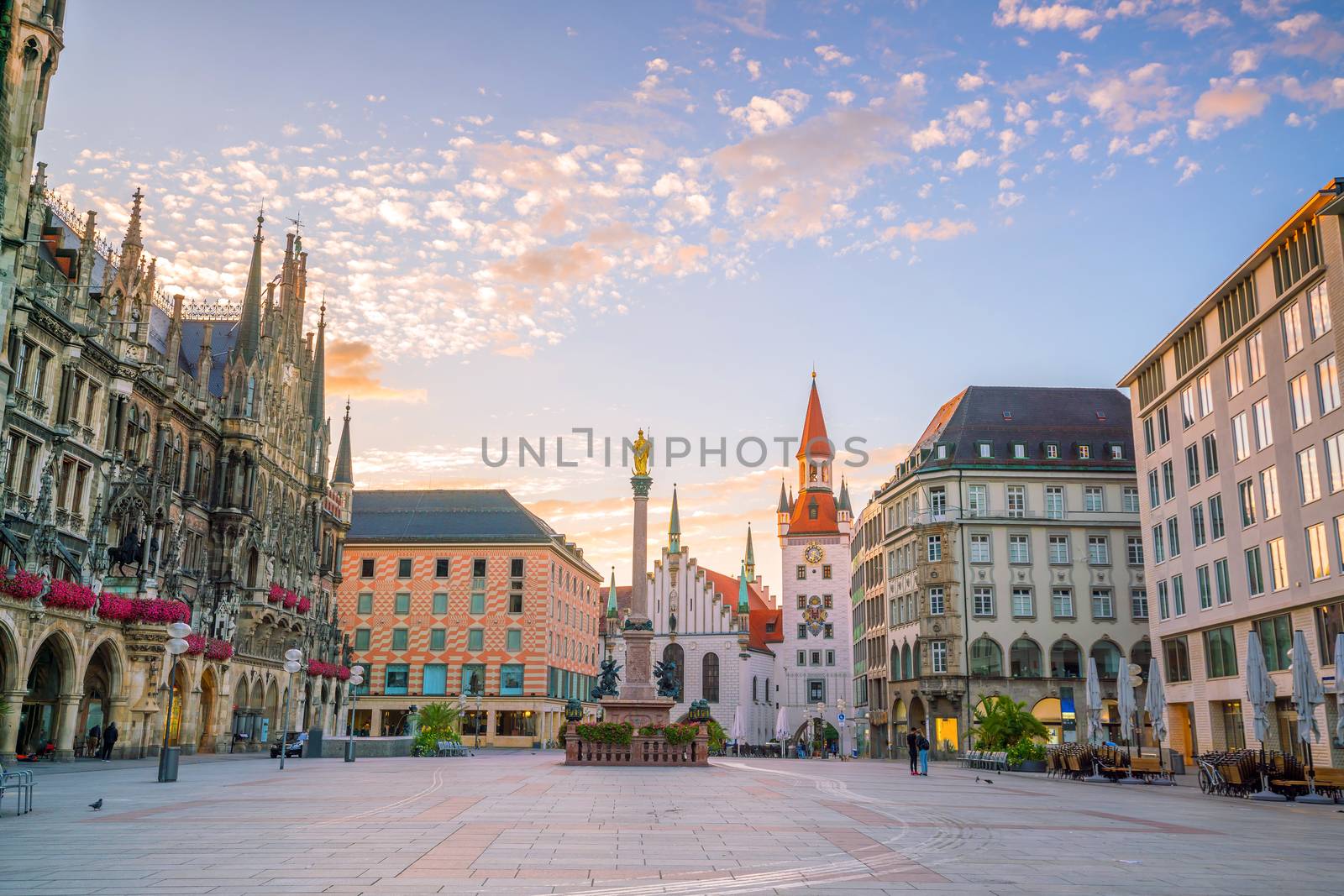 Old Town Hall at Marienplatz Square in Munich by f11photo