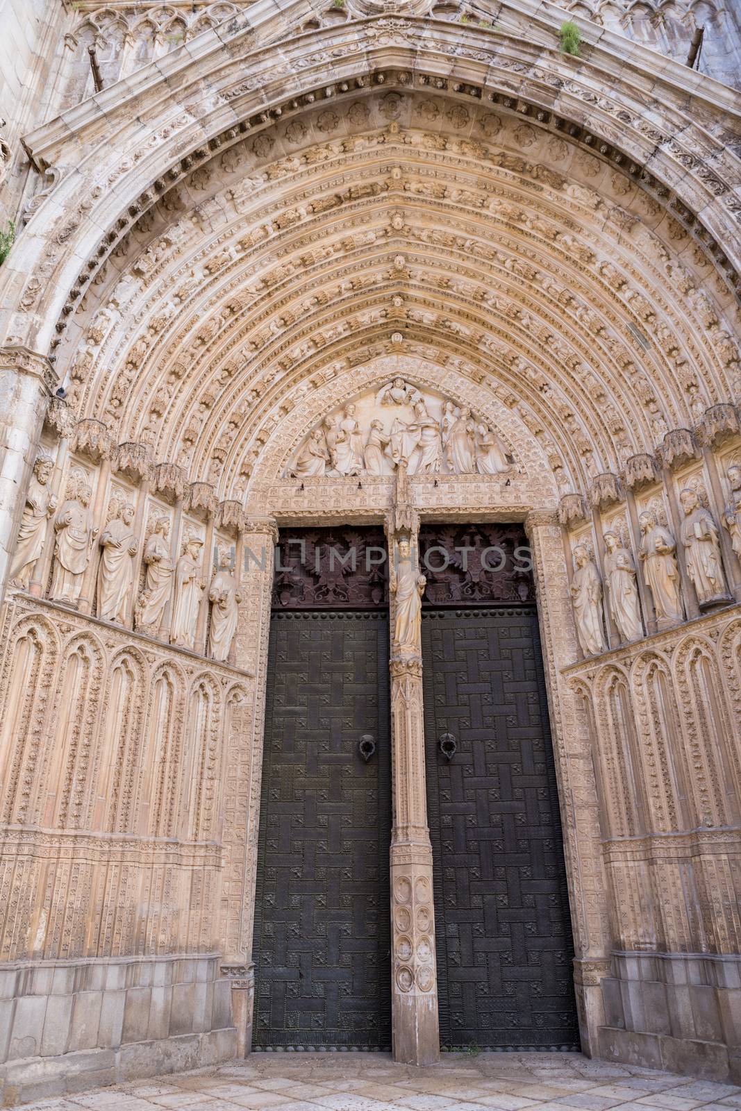 Ancient door of the Toledo cathedral, Toledo, Castilla la Mancha, Spain.