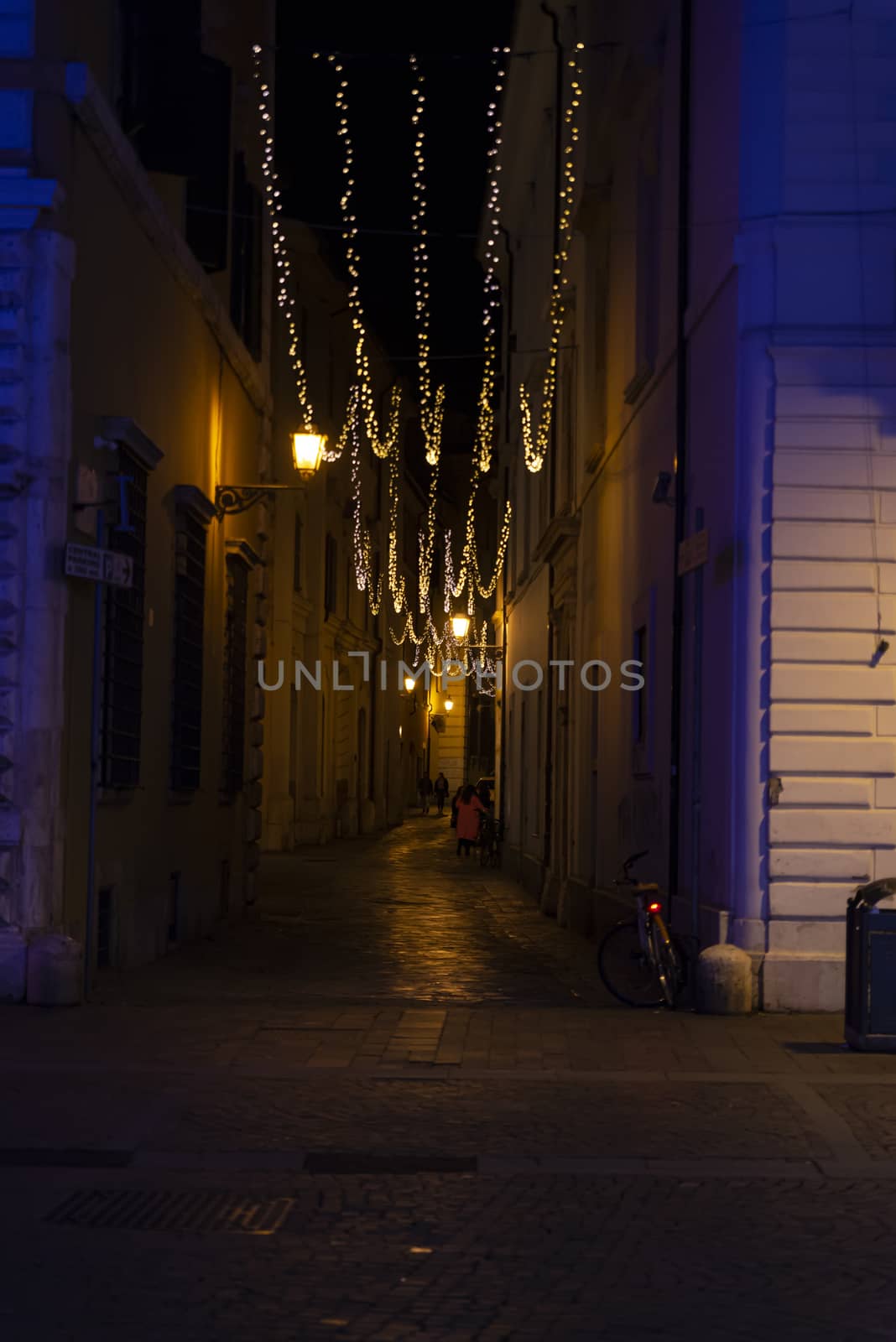 Christmas decorations in the city by carfedeph