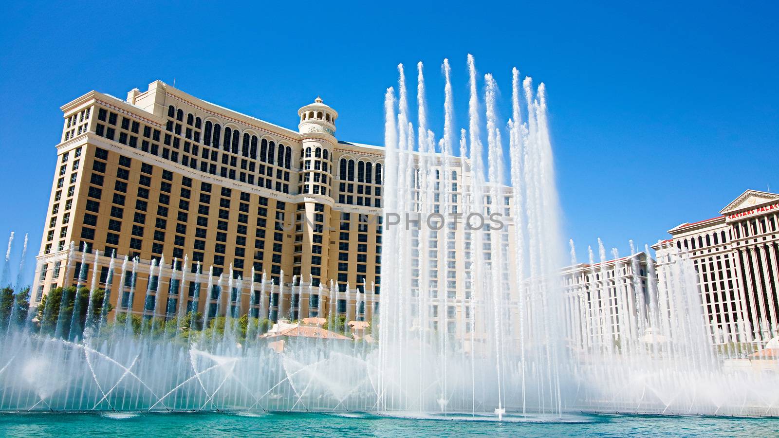 Fountains of Bellagio in Las Vegas by USA-TARO