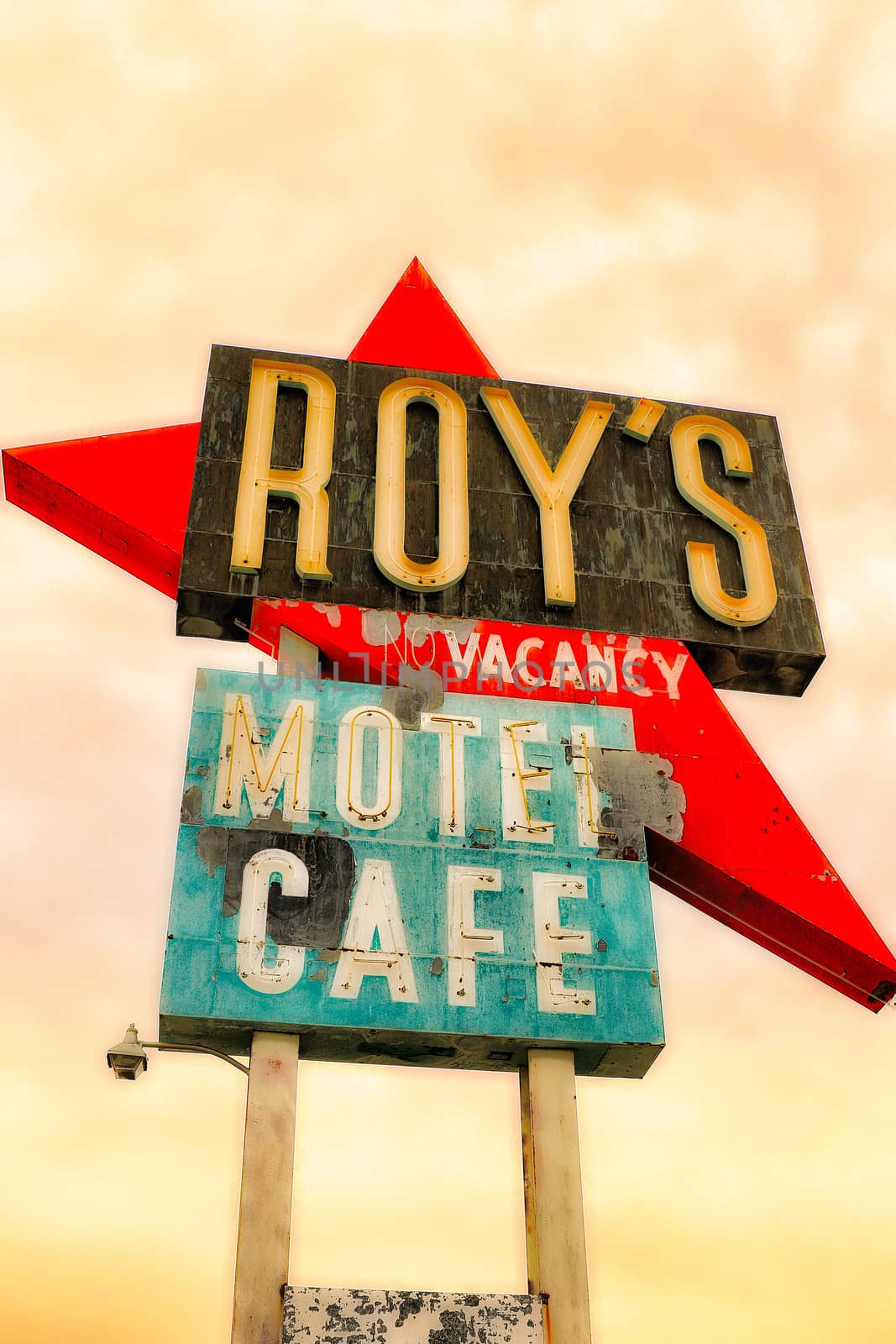 Legendary Roy's Motel and Cafe by USA-TARO