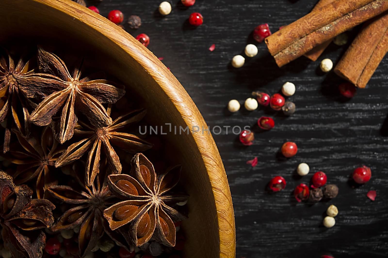 Anise stars and peppercorns by VIPDesignUSA