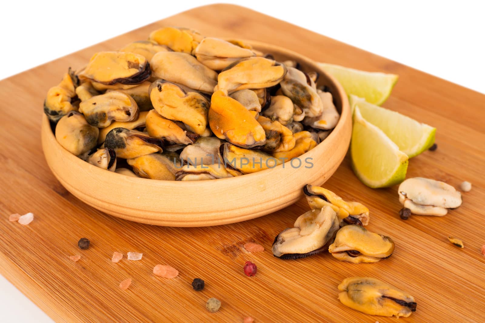 Fresh raw small mussel meat by destillat