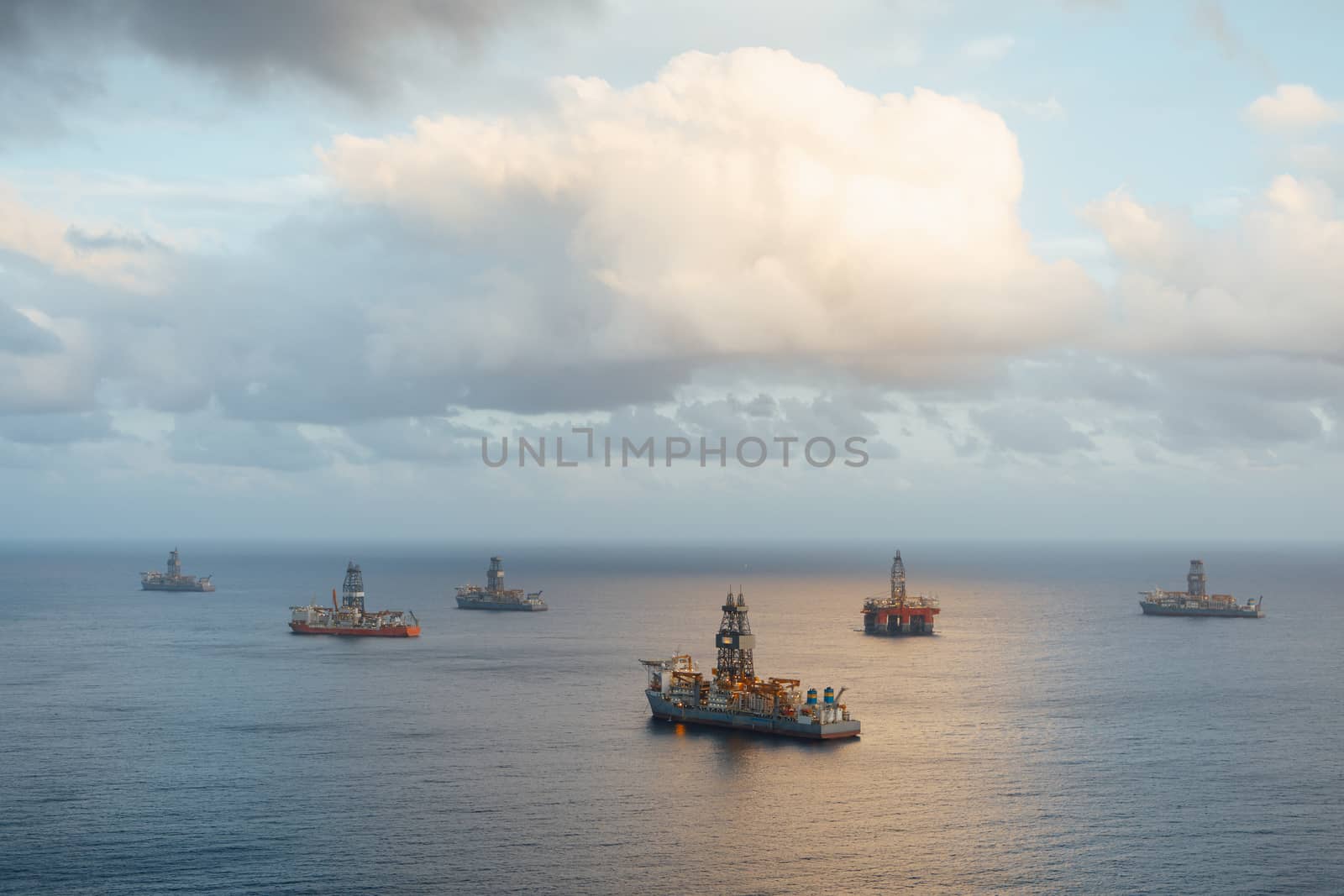 offshore oil platform and gas drillships by nikkytok