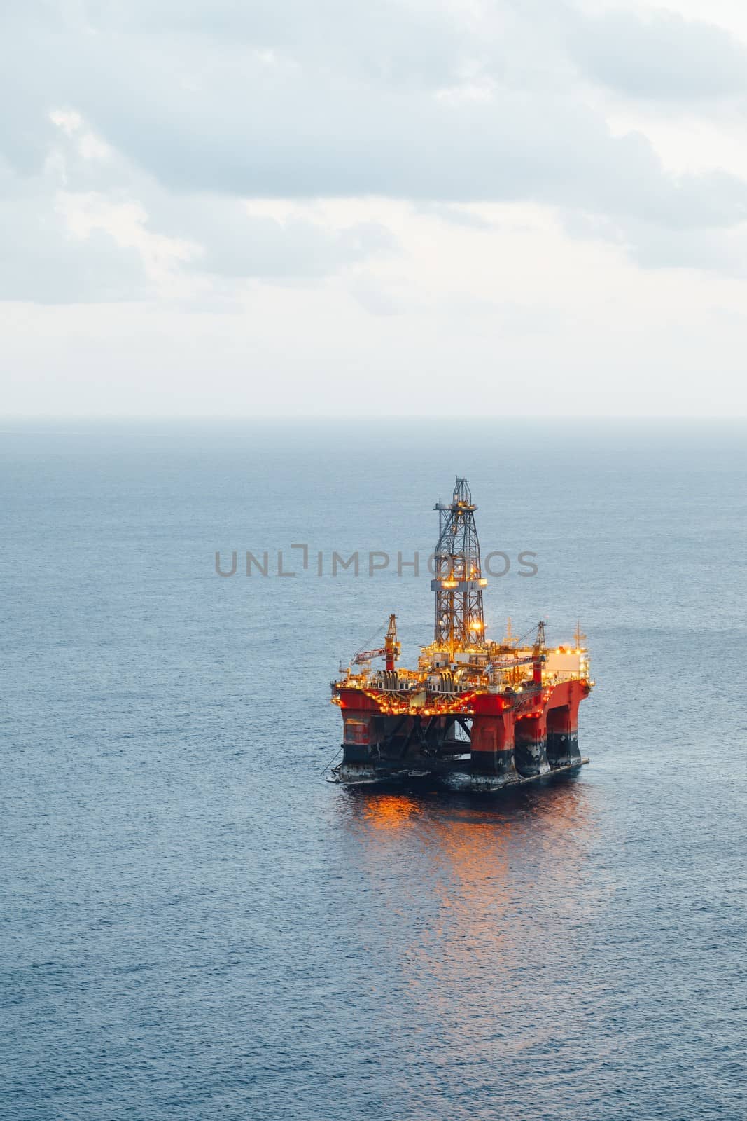 offshore oil and gas platform with illumination