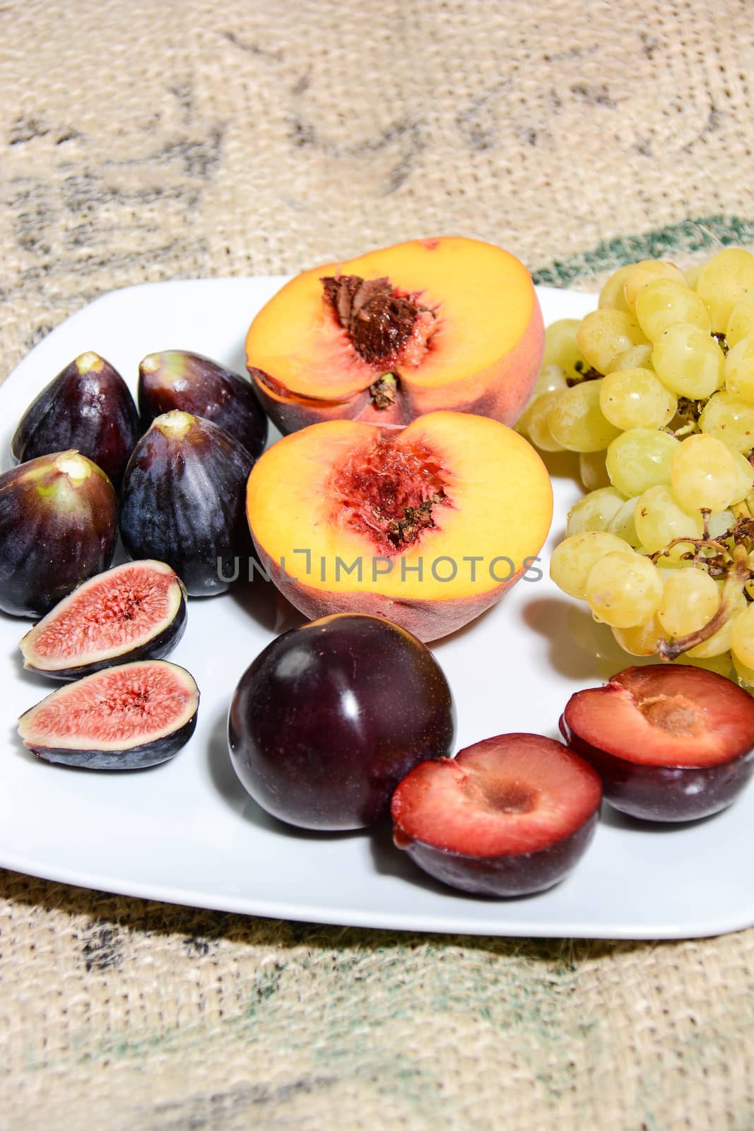 fruits by iacobino