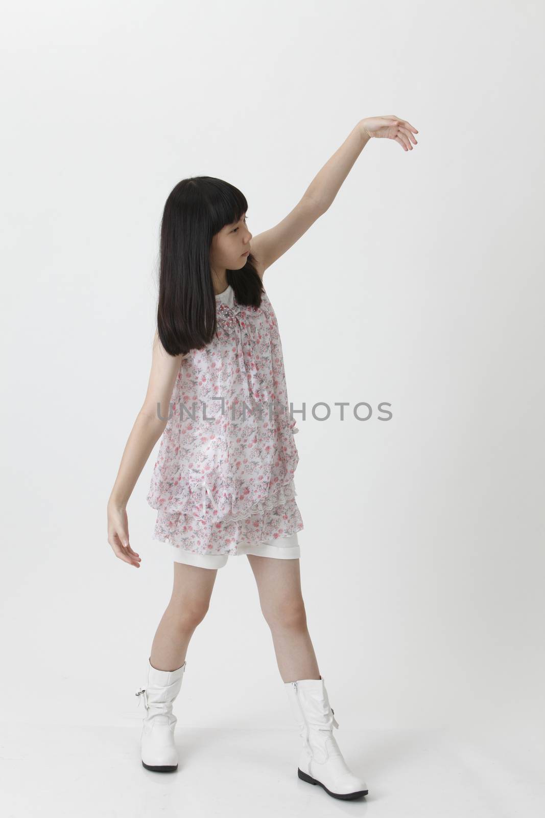 chinese girl practicing kung fu