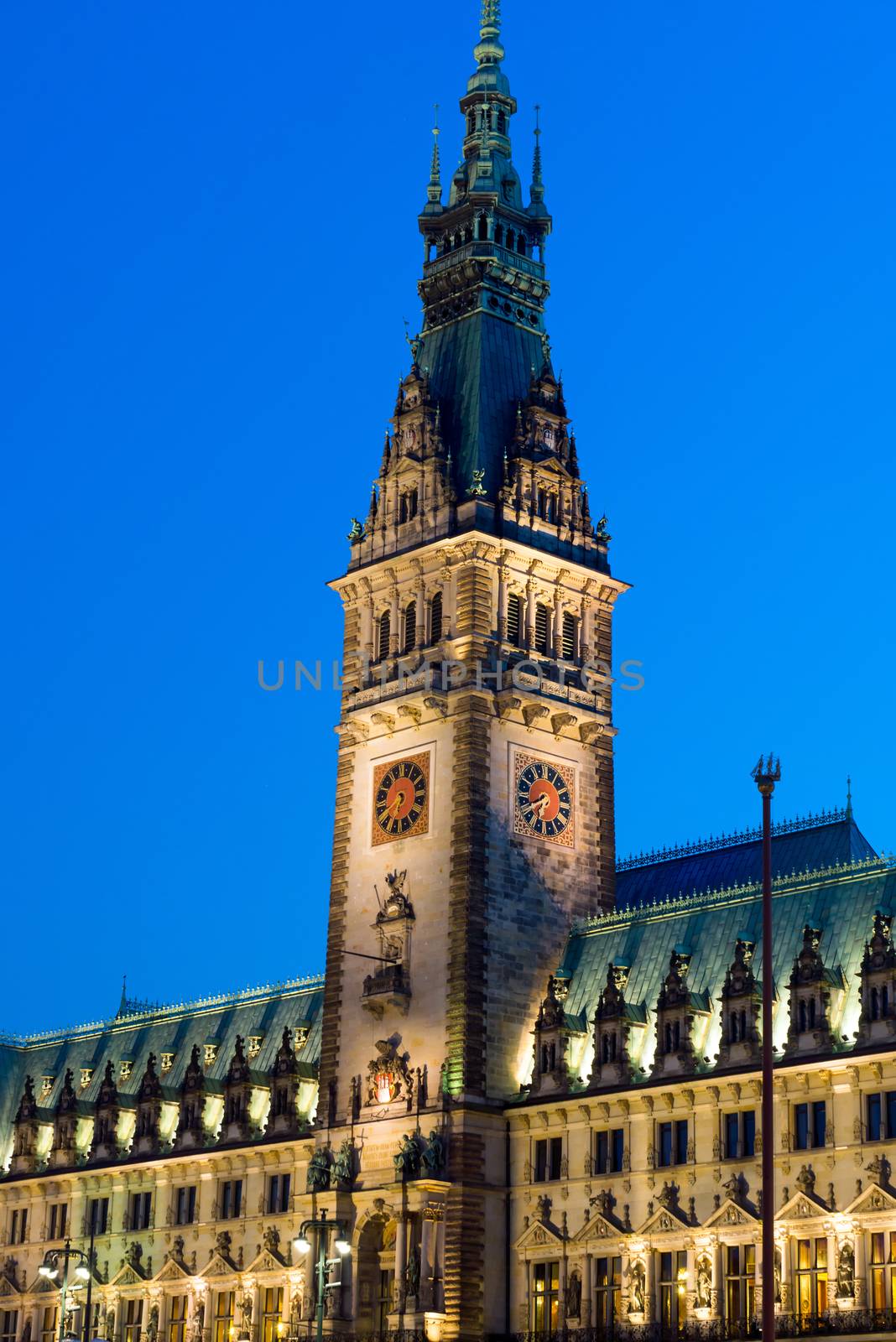 Detail of Hamburgs townhall by elxeneize