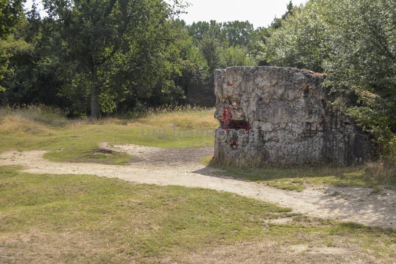 WWI bunker at Hill 60 site in Zillebeke, near Ypres by kb79