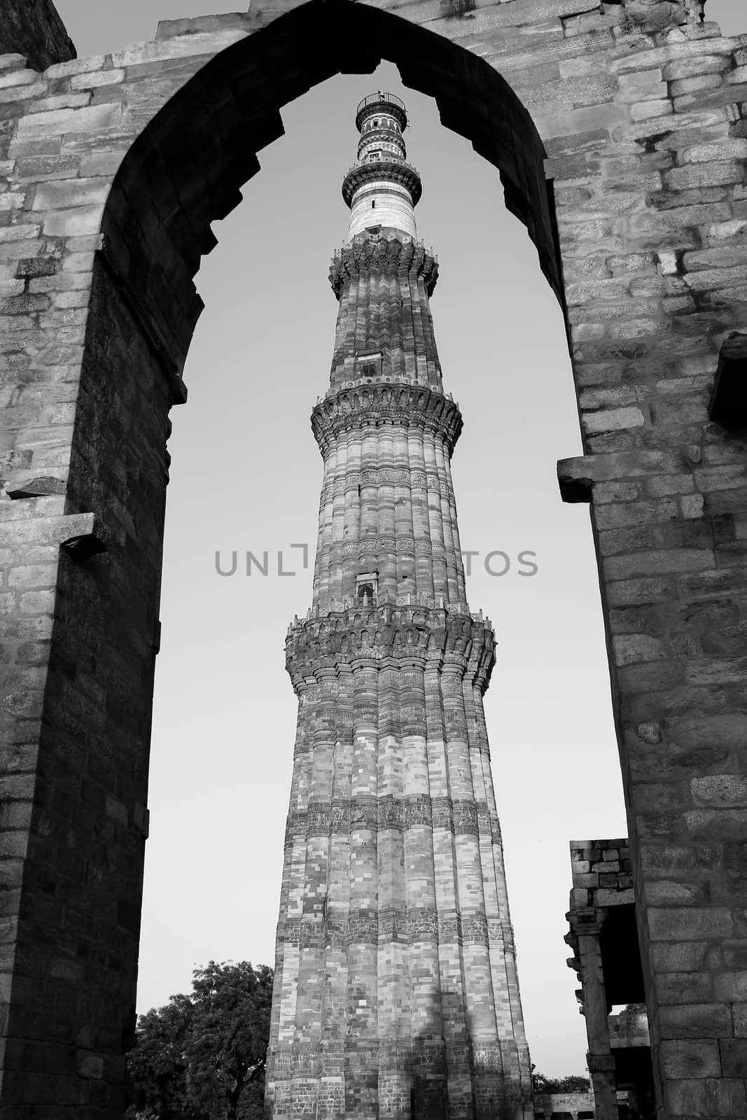 qutub minar with brick gate