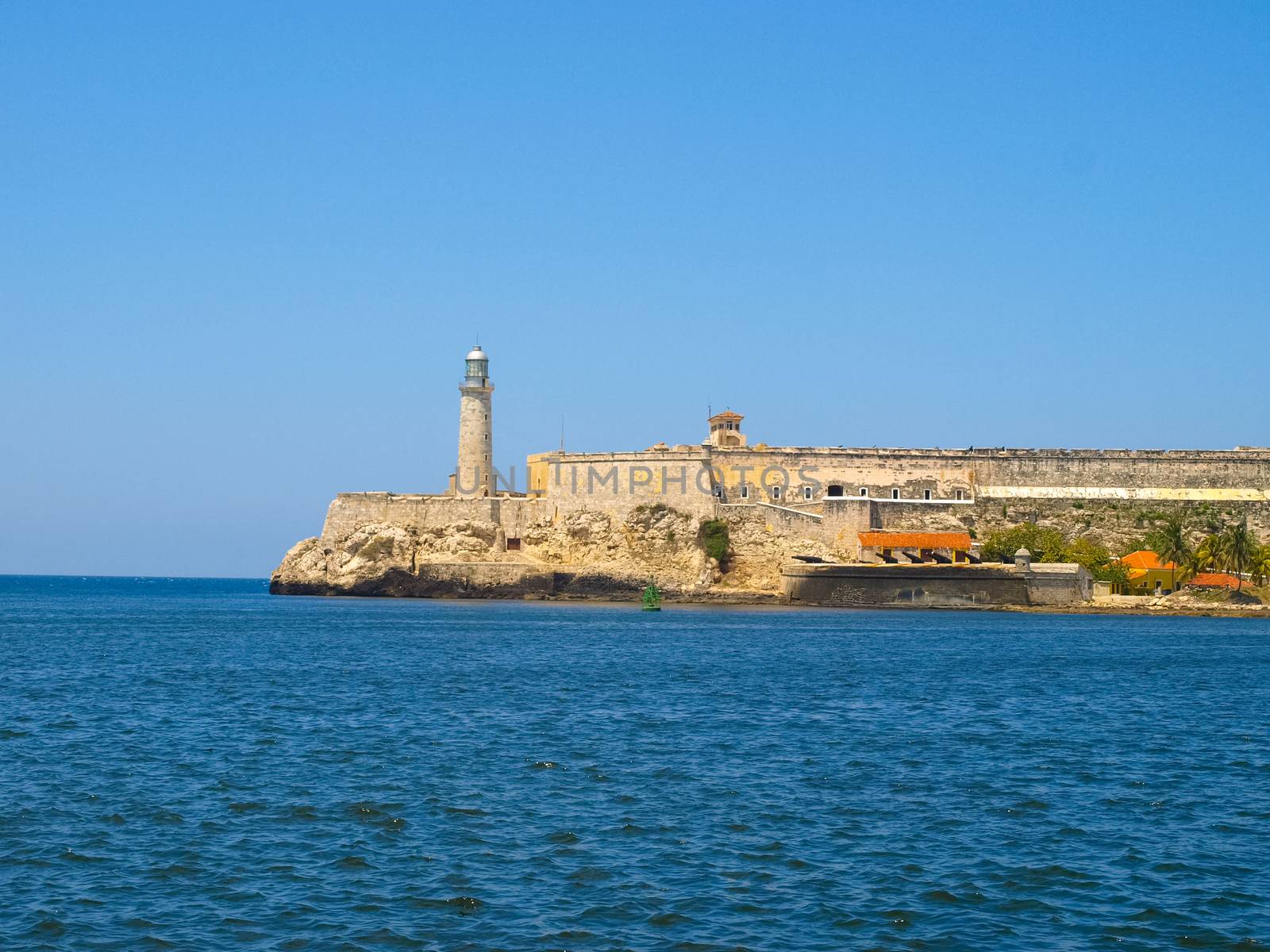 The defensive structure is a star fortress. Fort off the coast of Havana.