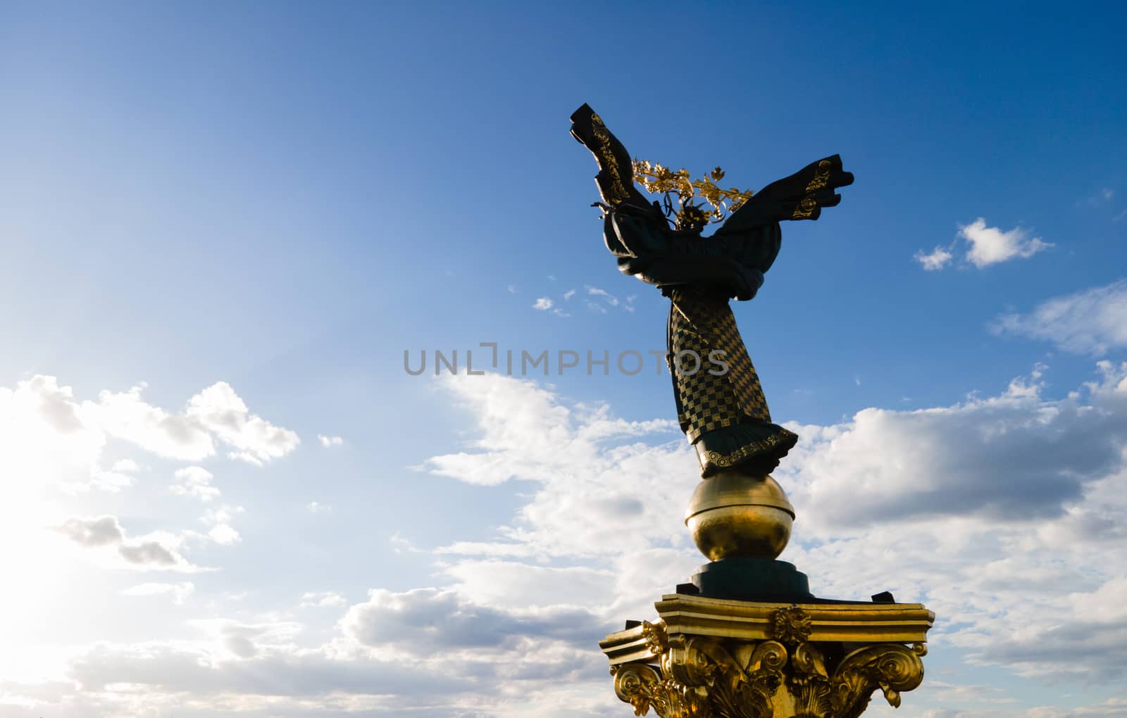 Monument on Independence Square in Kyiv, Ukraine by Mykola_Kondrashev