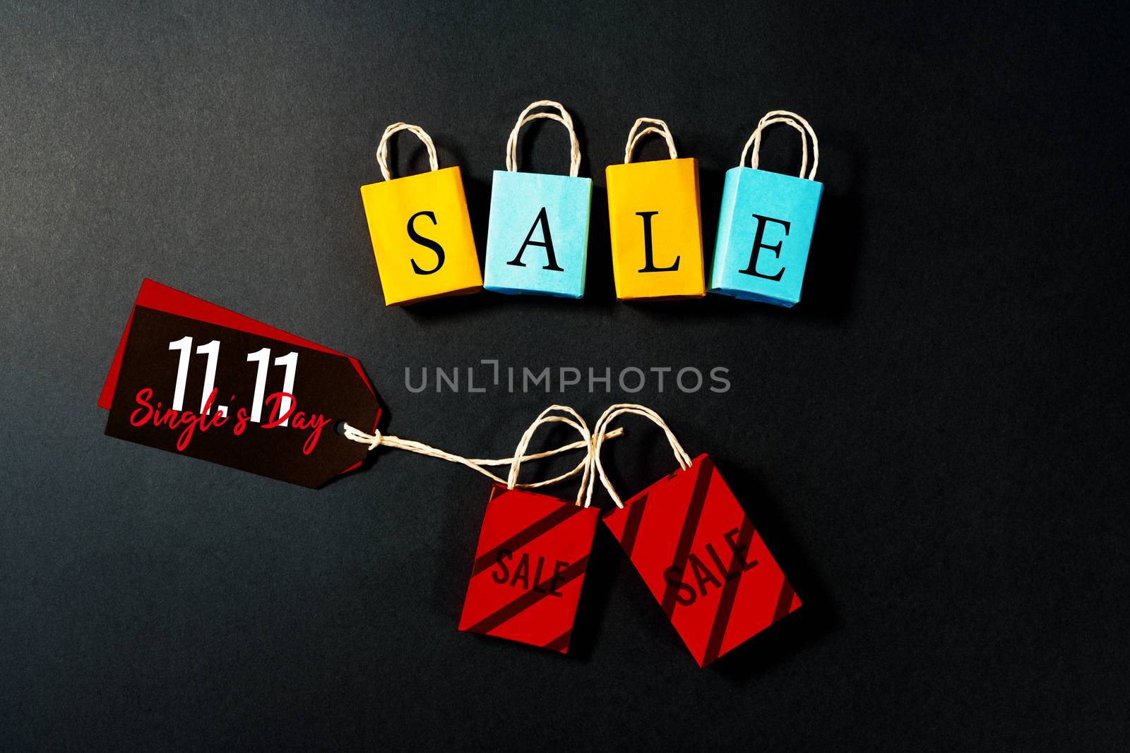 shopping bag and price tag, year-end sale, 11.11 singles day sale concept