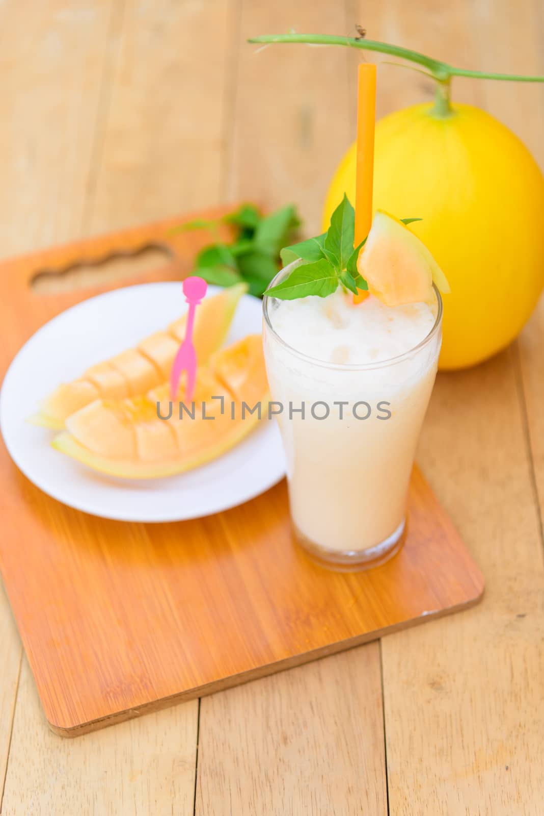 Milk melon Smoothie in glass by rukawajung