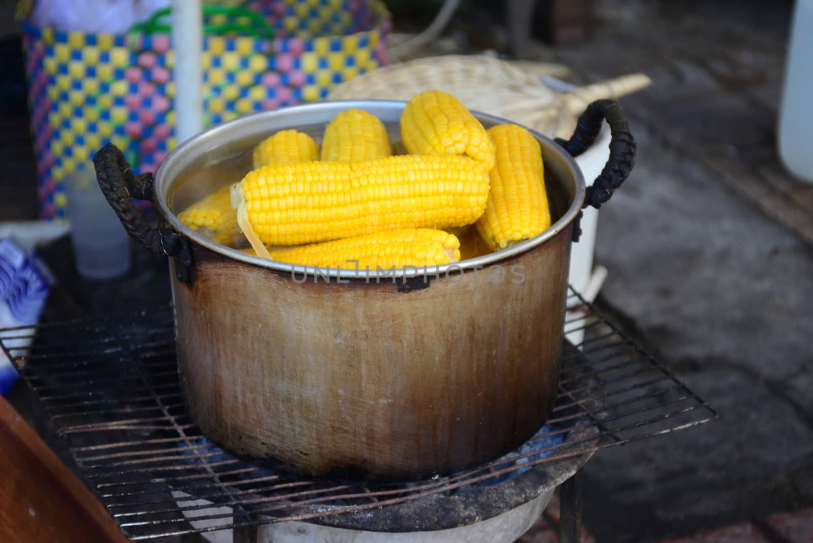 Boiled Corn on the Cob by ideation90