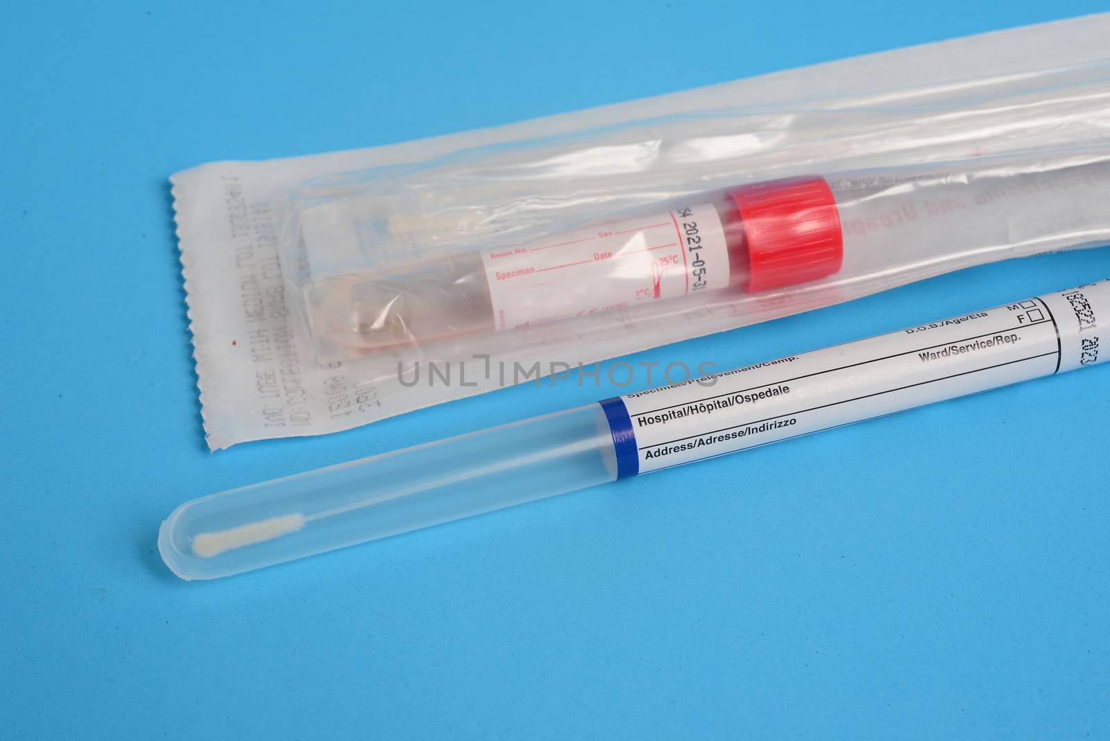 Universal Transport Medium for Viruses, Chlamydia, Mycoplasma and Ureaplasma and swab for nasopharyngeal sample collection by ideation90