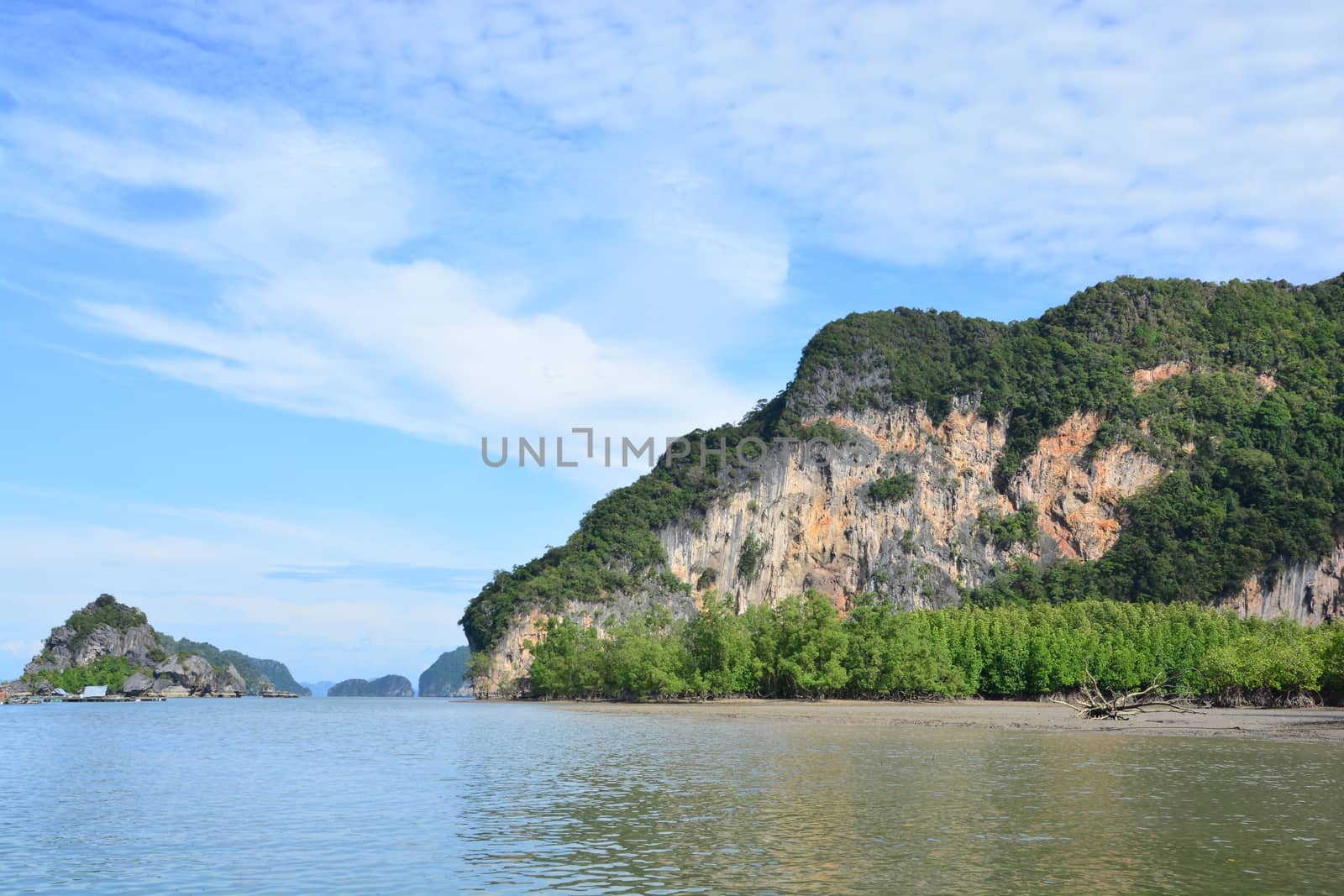 Ban Hin Rom Pier is another beautiful pier with the way of life of local people living in a natural environment and the local fishermen.  is also open for tours to the islands in Phang Nga Bay