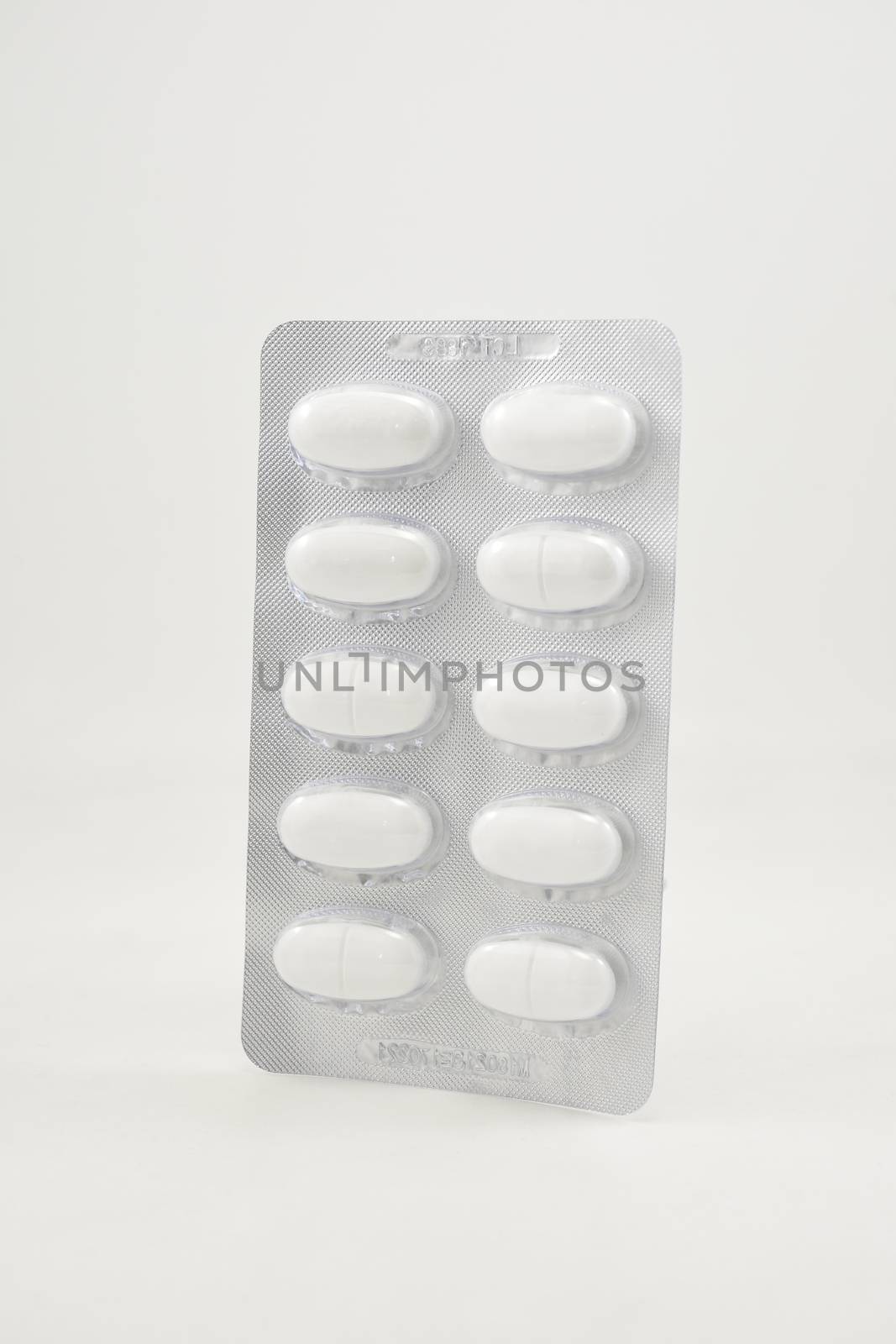 Calcium carbonate calcimate supplement blister foil pack in Mani by imwaltersy