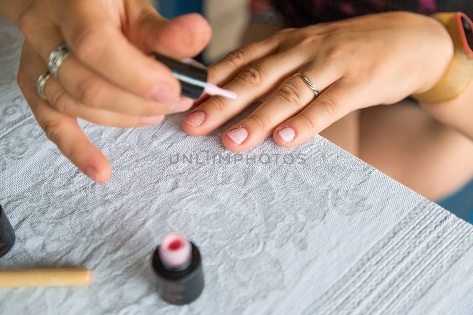 Staining nail gel polish. Self-manicure during self-isolation by galinasharapova