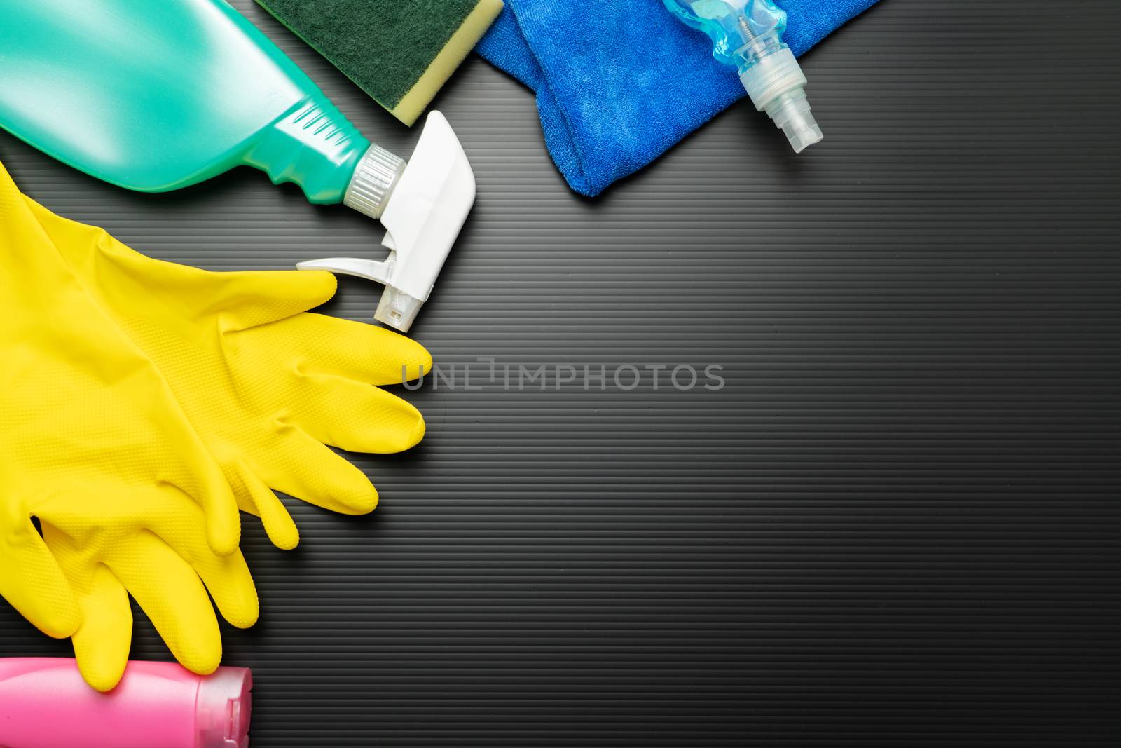 cleaning set for housecare, cleaning for COVID-19 coronavirus ep by psodaz