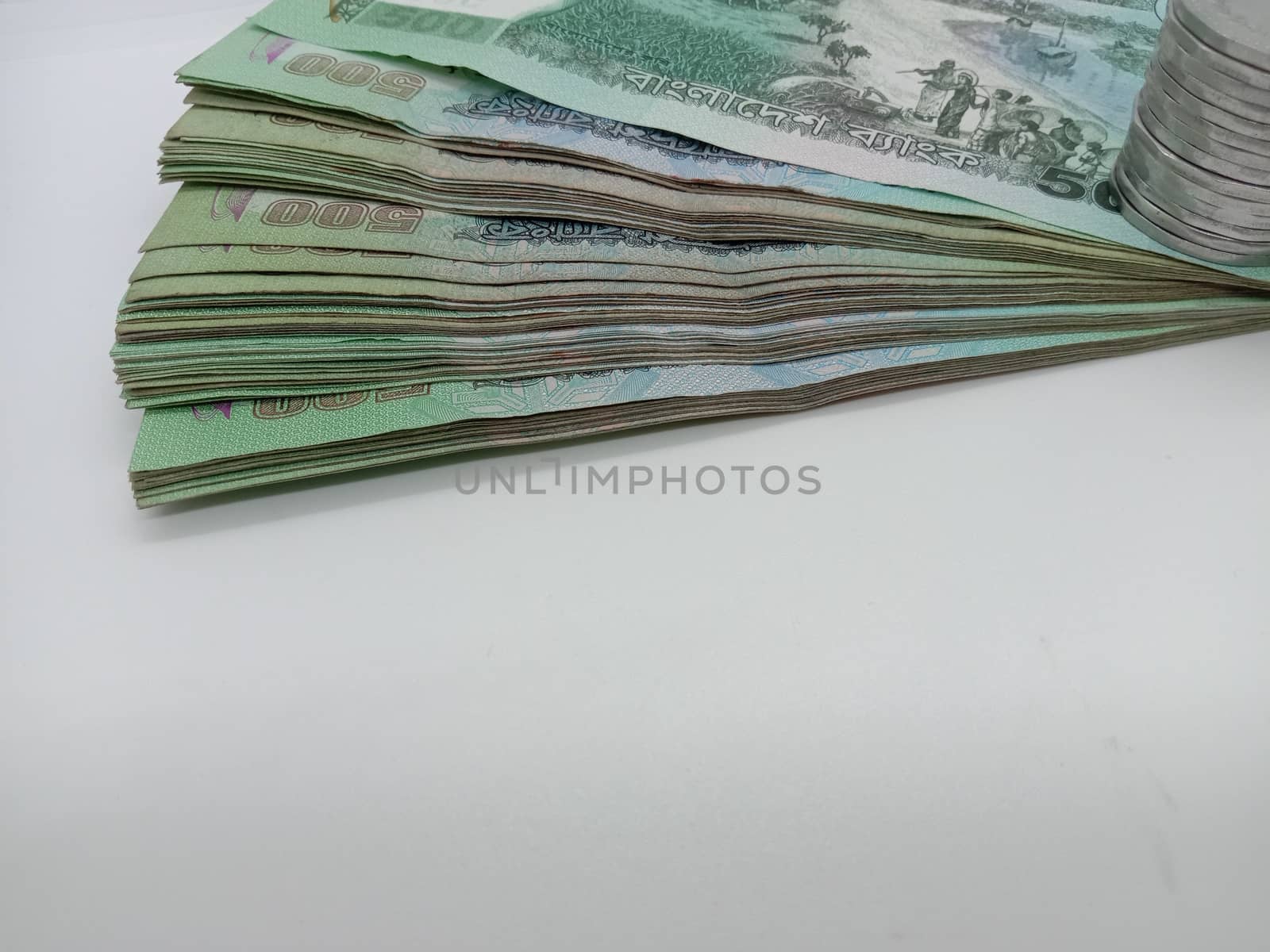Bangladeshi 500 hundred bank note on white background