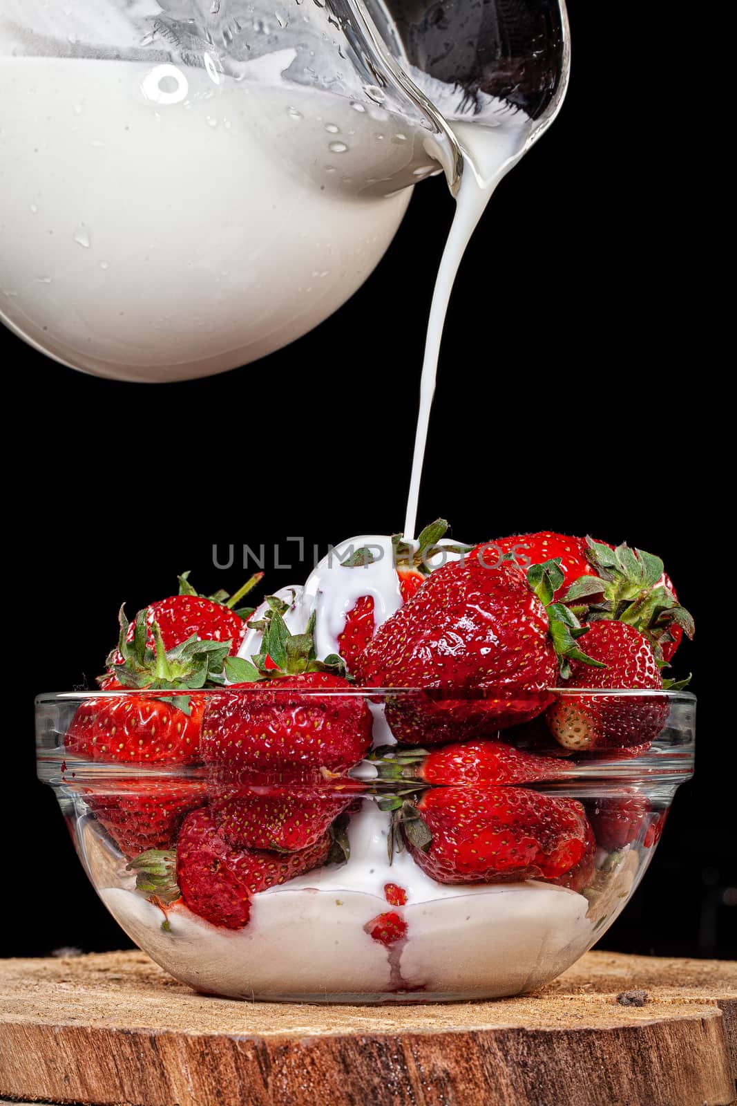 Strawberry With Cream by Fotoskat