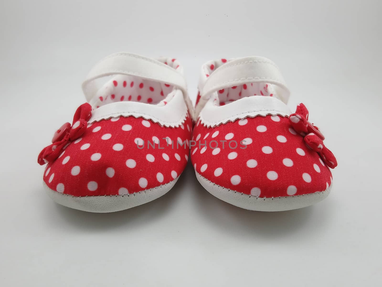 Red polka dots baby shoes foot wear