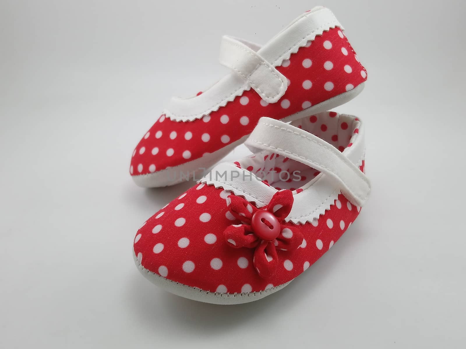 Red polka dots baby shoes by imwaltersy