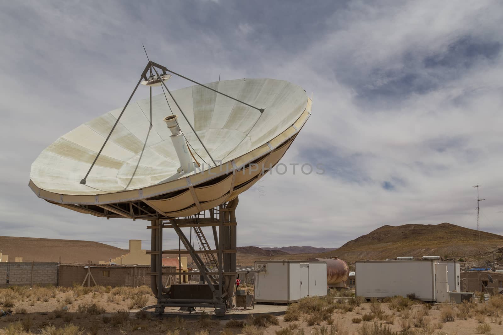 Satellite dish in San Antonio de los Cobres by oliverfoerstner