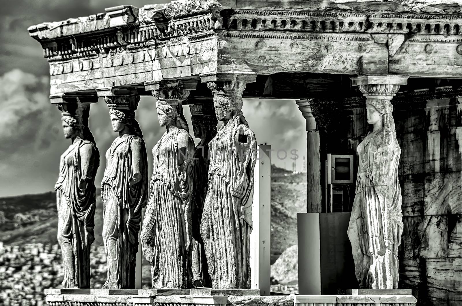Close-up in black and white for the Acropolis caryatids of Athens