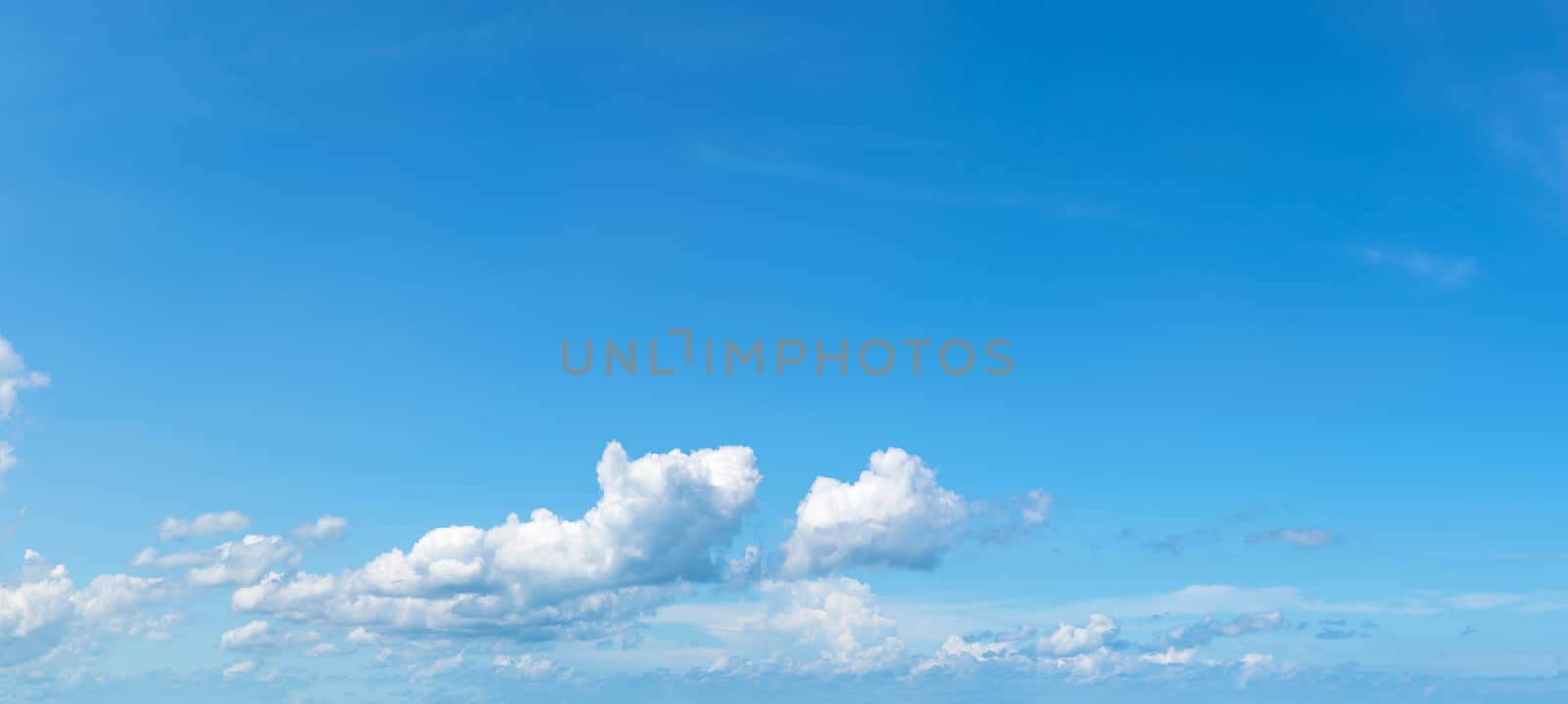 Panoramic fluffy cloud in the blue sky by stoonn