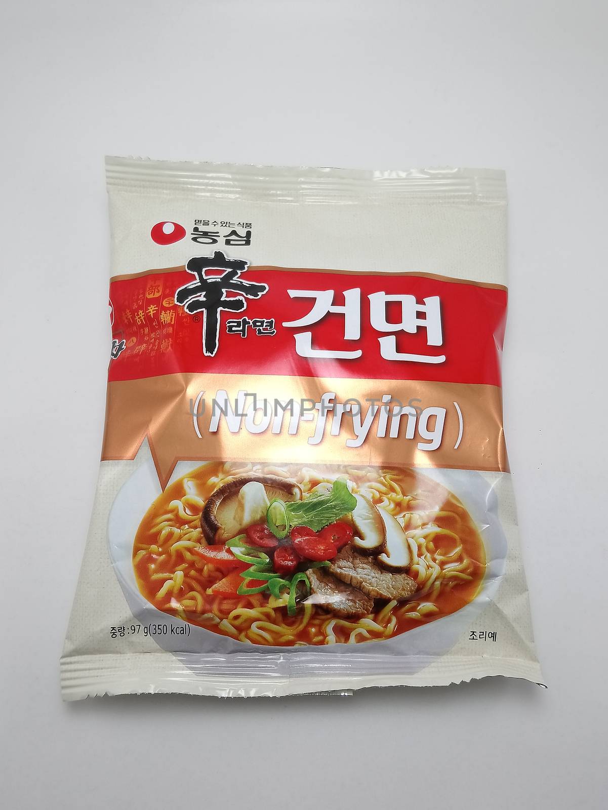 Nongshim non frying ramen noodles in Manila, Philippines by imwaltersy