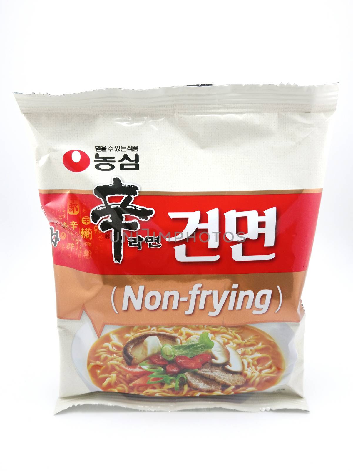 Nongshim non frying ramen noodles in Manila, Philippines by imwaltersy