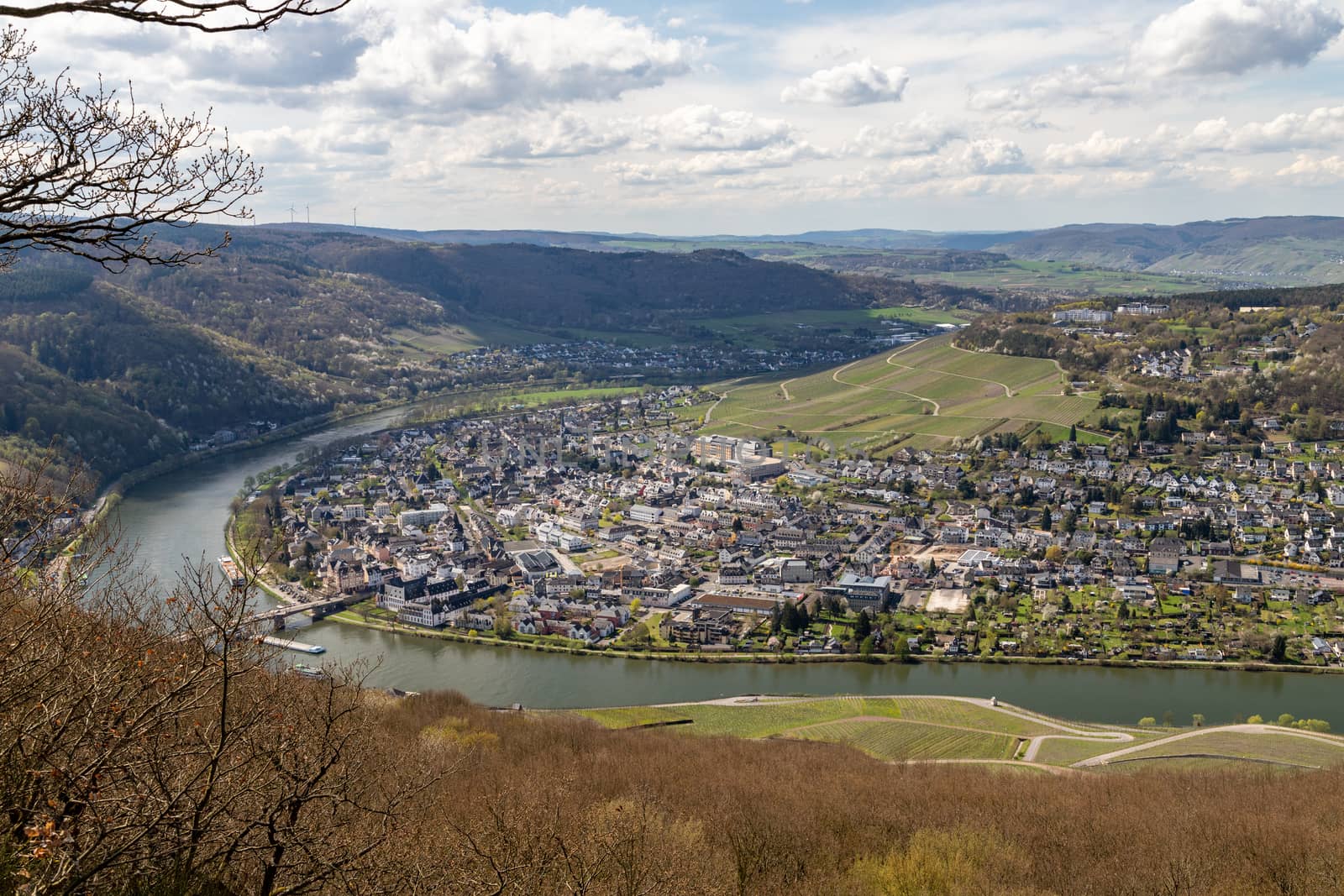 Panoramic view on the valley of the river Moselle  by reinerc