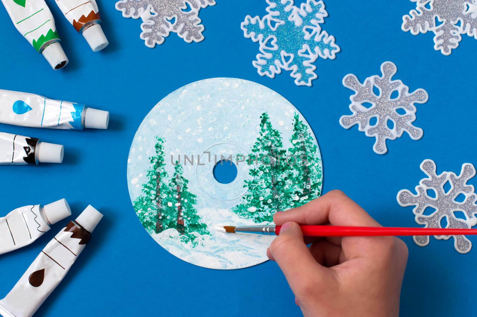 Painting winter landscape on CD  by 13-Smile