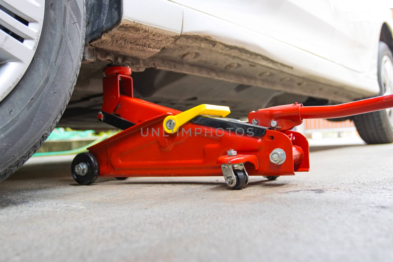 Car floor jack for car for repair check Maintenance of cars 