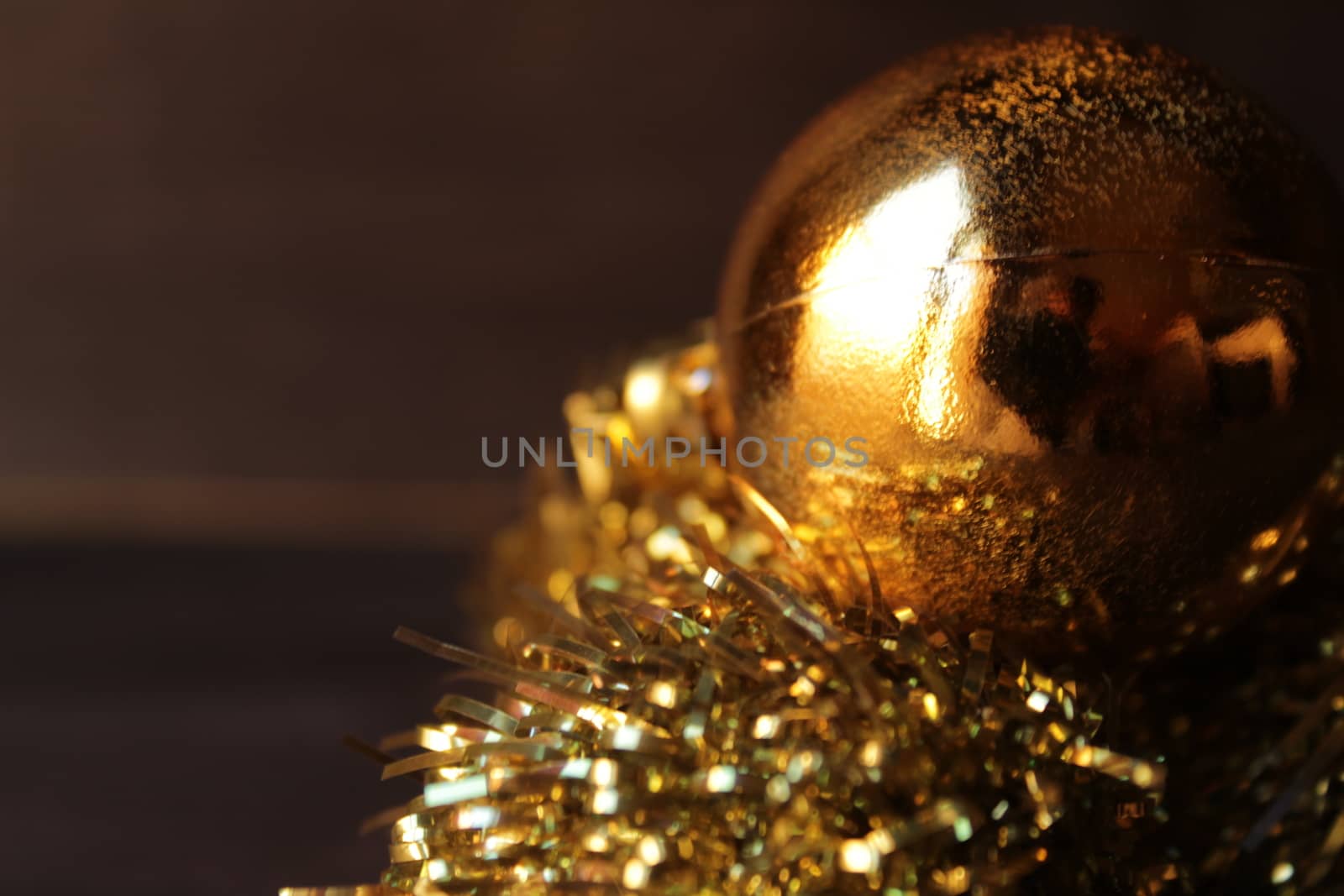 Golden Christmas tree balls and garlands by soniabonet