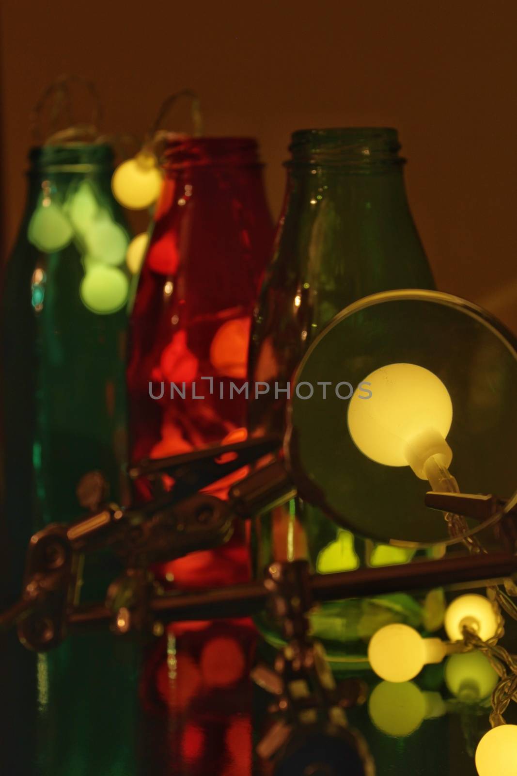 Colorful lights and glass by soniabonet