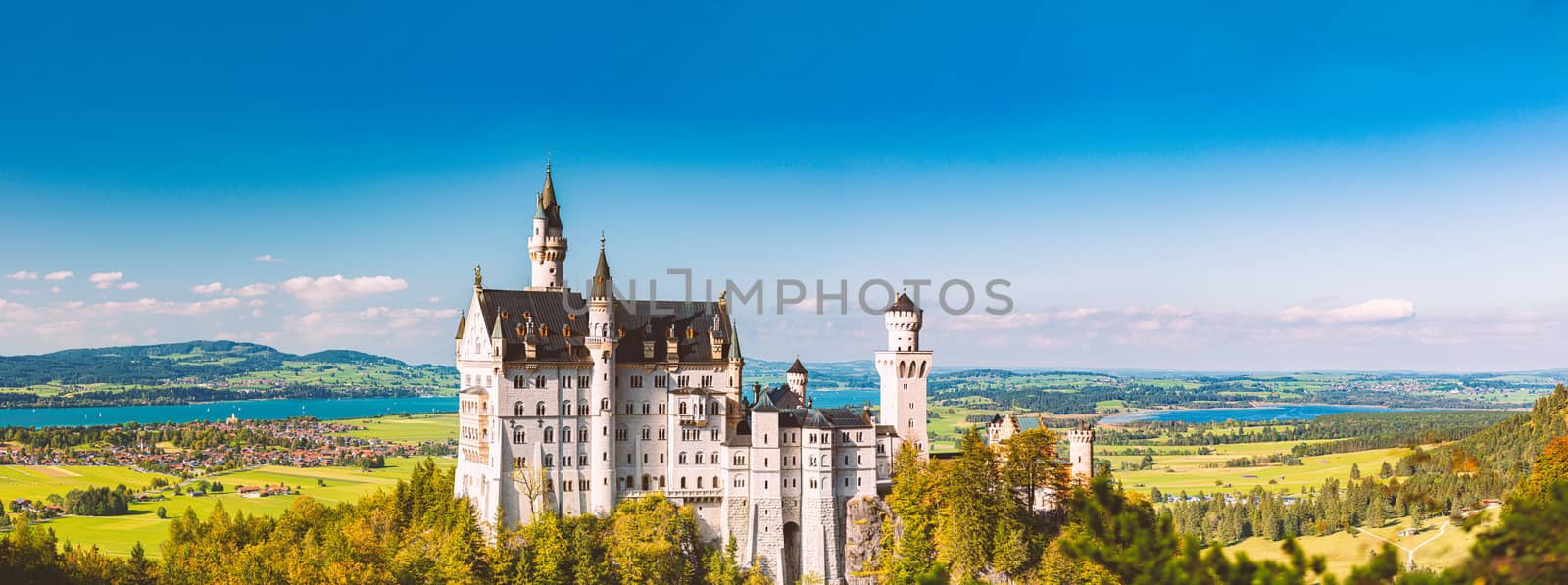 Beautiful view of world-famous Neuschwanstein Castle, the nineteenth-century Romanesque Revival palace built for King Ludwig II on a rugged cliff near Fussen, southwest Bavaria, Germany, Europe