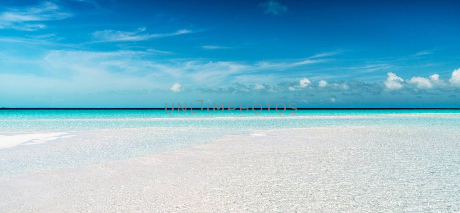 Beautiful pictures of  Bahamas by TravelSync27