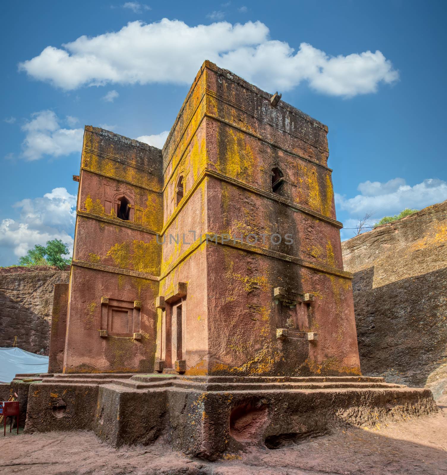 Rock-hewn Church of Saint George in the shape of a cross, Bete Giyorgis, monolithic church in Lalibela, UNESCO World Heritage Site Rock-Hewn Churches. The Church was carved downwards from one monolitic stone