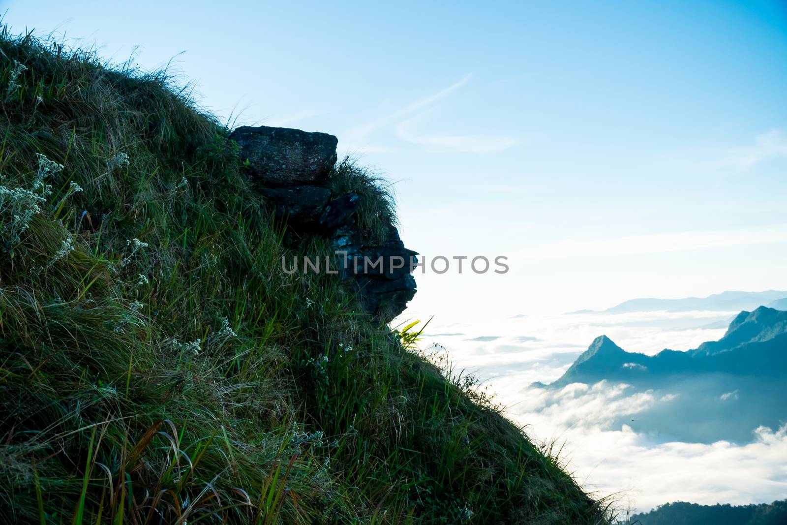 sunrise and sea of fog view on phu chi fa mountain by somesense