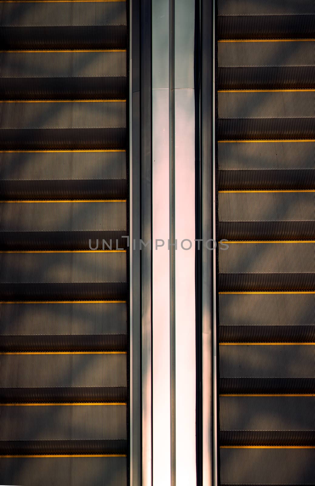 half Escalator with sun shade ,top view